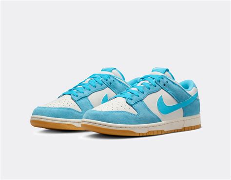 Nike Dunk Low SE Baltic Blue Gum HQ1519-031