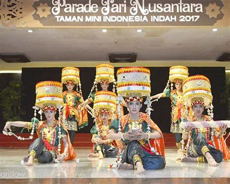 Ukm Seni Tari Unhas Perwakilan Sulawesi Selatan Di Hut Kota Baru