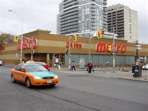 File:Metro Supermarket Bloor and Robert Toronto.jpg - Wikipedia