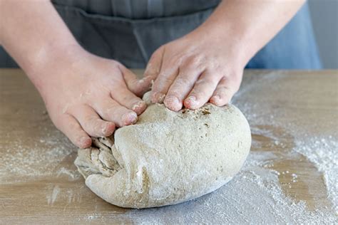 Schnelles Roggenbrot Mit Sauerteig Backen Rezept