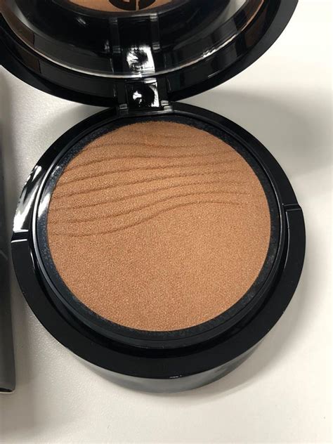 Giorgio Armani Neo Nude Fusion Powder 9 美容化妝品 健康及美容 皮膚護理 化妝品