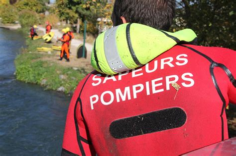 Gard Un corps retrouvé dans une rivière un passant alerte les secours