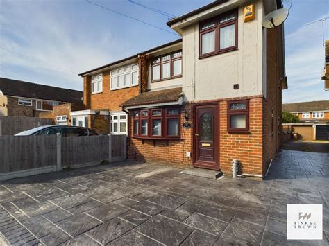 4 Bed Semi Detached House For Sale In Branksome Avenue Stanford Le