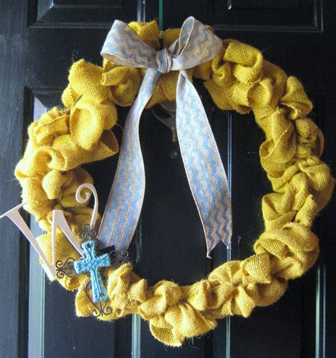 Hobby Lobby inspired wreath! | Burlap wreath, Wreaths, Home decor