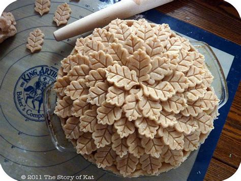 15 Pie Crust Designs to Make Your Pies Even More Beautiful