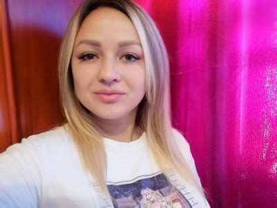 Modelka Kitty candy na kameře živá sex show a chat zdarma Stripchat