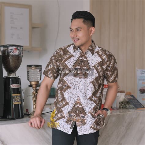 Jual Baju Batik Pria Lengan Pendek Motif Wayang Pura Bahan Katun Full