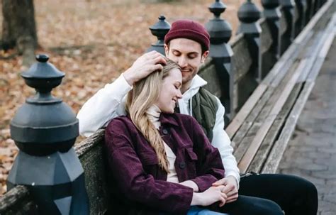 dating  hanging  figuring   difference