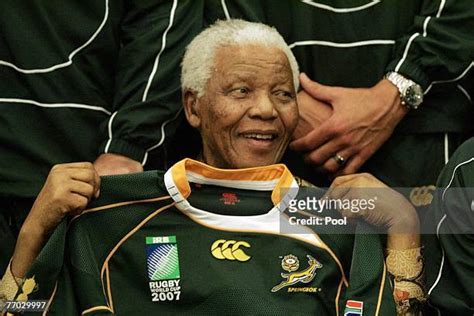 Nelson Mandela Springboks Photos and Premium High Res Pictures - Getty ...