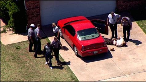 Skynews9 Flies Over Police Chase In Northwest Okc