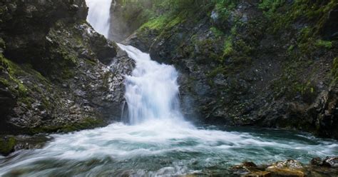 Thunderbird Falls Trail | ALASKA.ORG