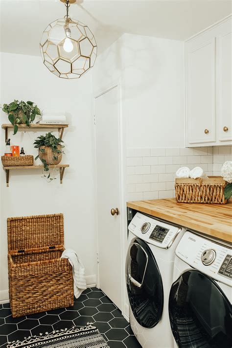 Best Farmhouse Laundry Room Decor Ideas And Designs For