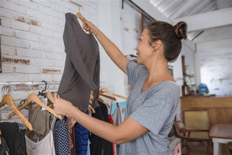 Barang Bekas Foto Stok Potret And Gambar Bebas Royalti Istock