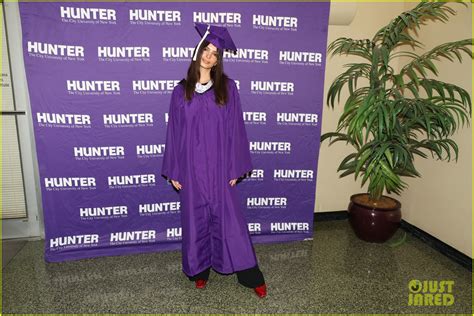 Emily Ratajkowski Delivers Hunter College Commencement Address Photo