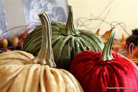 Making Velvet Or Fabric Pumpkins For Fall Quick And Easy Diy Project From Houseofhawthornes