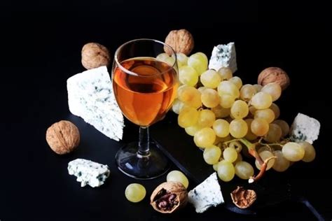 Chenin Blanc Food Pairing: 4 Different Styles, 37 Best Ways - Unraveling Wine