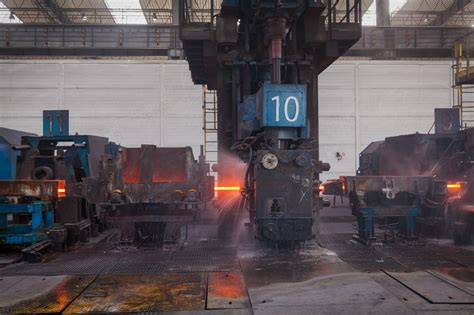 Podwyżki Dla Pracowników Arcelormittal Podpisano Porozumienie Biznes