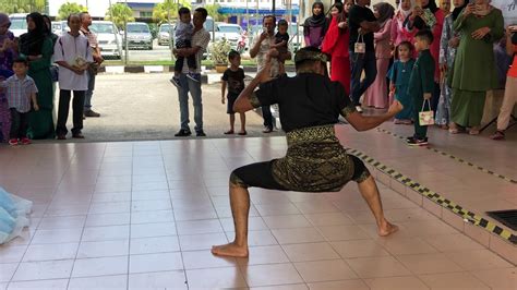 Bunga Tari Silat Pusaka Gayong Youtube