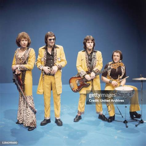 Mud Band Photos and Premium High Res Pictures - Getty Images