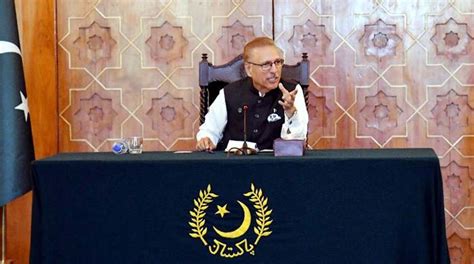 Explainer Will President Arif Alvi Stay In Office After His Term Ends