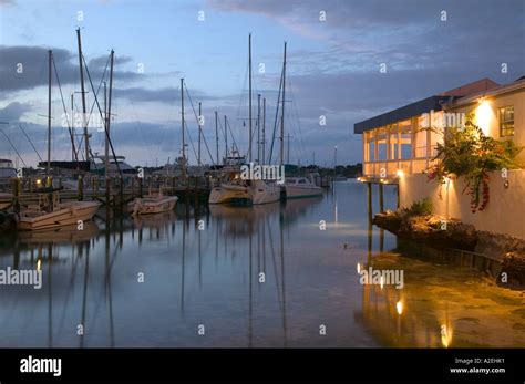 Mangoes Waterfront Restaurant Hi Res Stock Photography And Images Alamy