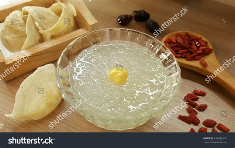 2 556 Bird Nest Soup Images Stock Photos Vectors Shutterstock