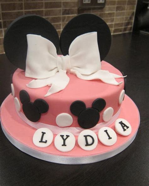 Minnie Mouse Ears Decorated Cake By Tracey Cakesdecor