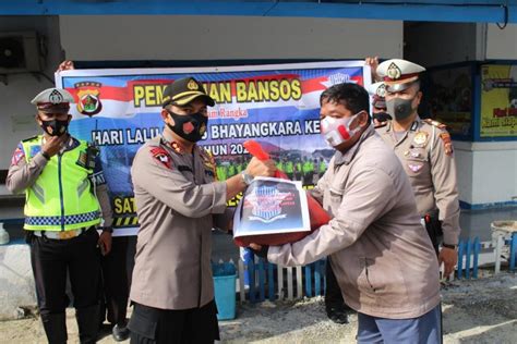 Sambut HUT Lantas Byangkara Ke 65 Polres Biak Kembali Salurkan Bansos