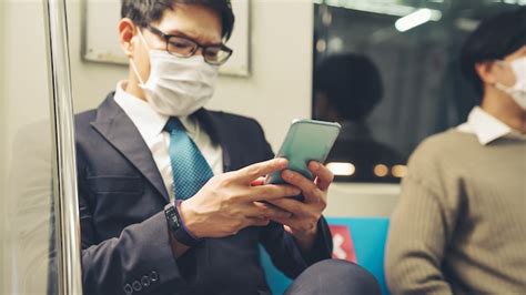 Premium Photo Crowd Of People Wearing Face Mask On A Crowded Public