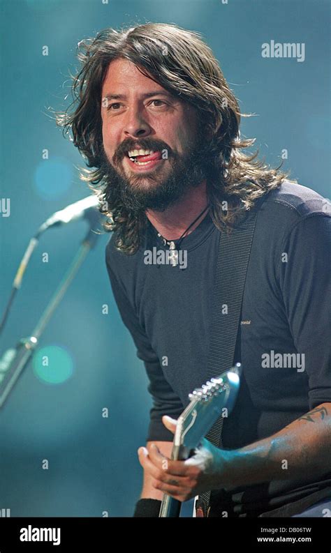 Dave Grohl Of The Foo Fighters Performs At The Live Earth Concert At