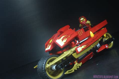 Neko Toyz: Lego 9441 Ninjago Kai's Blade Cycle Review