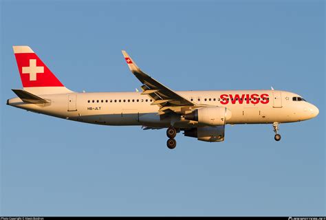 HB JLT Swiss Airbus A320 214 WL Photo By Alexis Boidron ID 655051