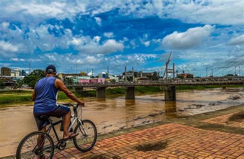 Rio Acre ultrapassa cota de atenção e não dá sinais de vazante em Rio