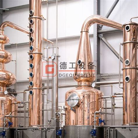 Alcohol Distillation Equipment 500l 1000l Copper Distillation Unit