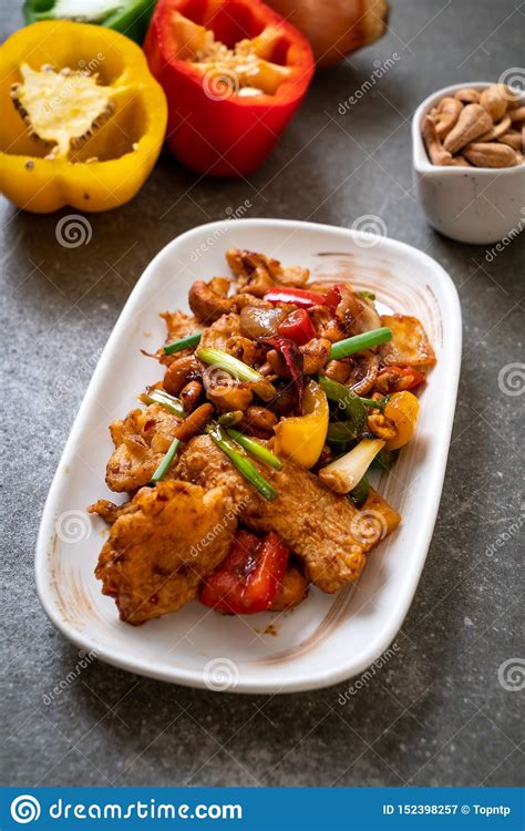 Stir Fried Chicken With Cashew Nuts Stock Image Image Of Roast Dinner 152398257