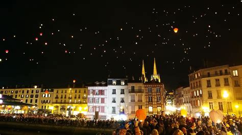 Lâcher de lanternes de Noël à Bayonne Vidéo Dailymotion