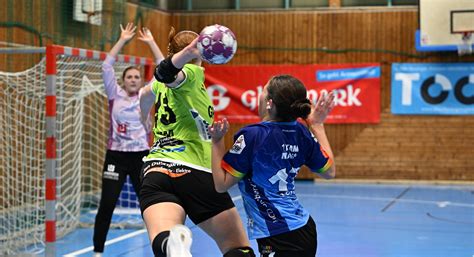 Knoten Geplatzt Nordfrauen Feiern Ausw Rtssieg Handball