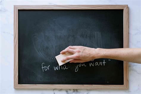 how to clean a chalkboard 2