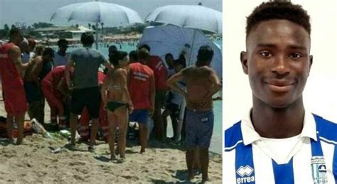 Mouhamadou Ba Calciatore Di Anni Colto Da Malore In Acqua A Jesolo