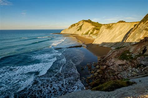 Ruta Por El Flysch Y La Ermita De San Telmo En Zumaia