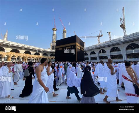 Muslimische Pilger In Der Kaaba In Der Haram Moschee Von Mekka Saudi