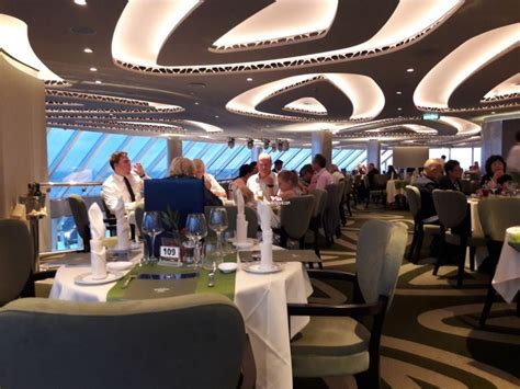 MSC Seaview Yacht Club Restaurant Pictures