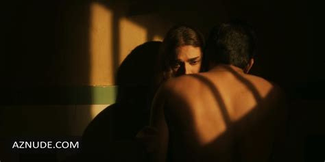 AJEEB DAASTAANS NUDE SCENES AZNude