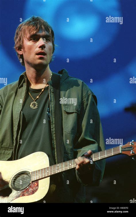 Damon Albarn 20 July 1999 Stock Photo Alamy