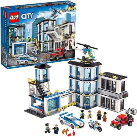 Best Lego Sets for Boys 2021: Build Things Their Way - LittleOneMag