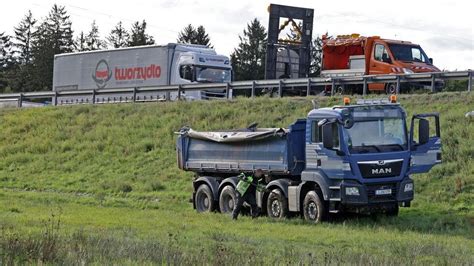 Landwirt Hilft Brummi Fahrer Aus Der Patsche Radio Zwickau