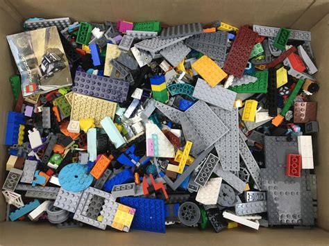 Lot Large Assortment Of Lego Bricks