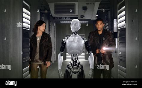 Yo, Robot Bridget Moynahan, Will Smith en Yo, Robot Fecha: 2004 ...