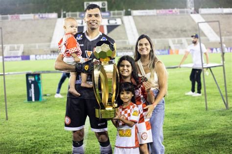 Goleiro Felipe Garcia Alcança Marca E Se Torna Jogador Com Mais Jogos