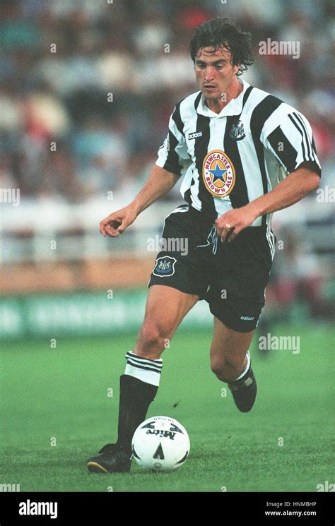 DAVID GINOLA NEWCASTLE UNITED FC 27 July 1995 Stock Photo - Alamy